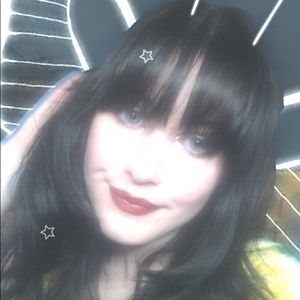 Meet your Posher, Ava